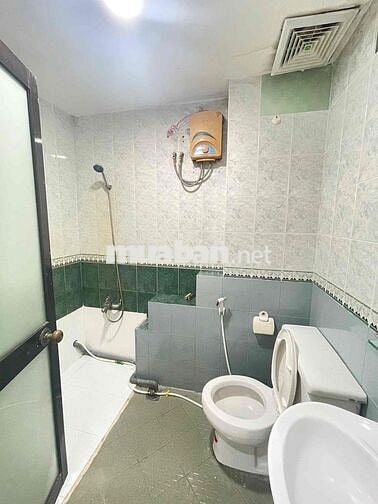 Cho Thuê Phòng Trọ Có Ban Công Trang Bị Đầy Đủ Nội Thất Gần Bùi Viện