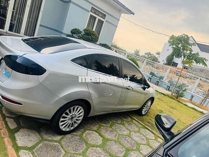 Ford Fiesta Titanium 2015 Tự động Bạc