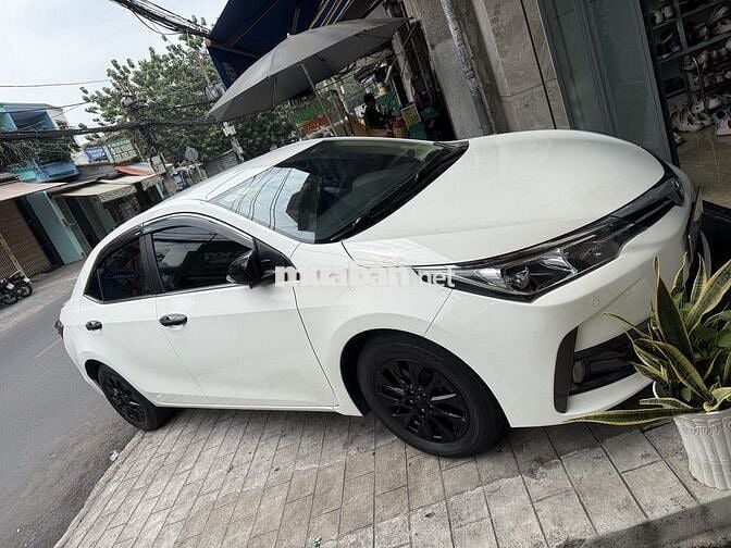 Toyota Altis 2018 Trắng Ngọc trai 55.000 km