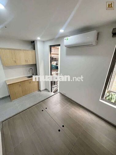 căn Hộ Studio Ban Công 28m2 - Nhà Mới - Gần Chợ Bà Chiểu, UEF, Hutech