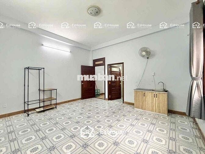 Phòng Full Nội Thất Cửa Sổ Trời Thoáng Ngay Chợ Tân Hương