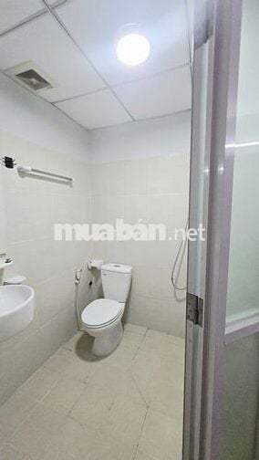 CHO THUÊ NHÀ 2PN, 2WC CÓ BAN CÔNG GIÁ 7,3 TRIỆU, NHẬN NHÀ Ở LIỀN.