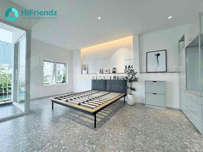 MẶT TIỀN ĐƯỜNG GẦN CẦU THỦ THIÊM Q2, STUDIO CỦA SỔ BANCOL