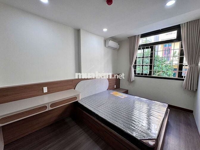 Khai trương tòa nhà căn hộ mới tinh ngay vòng xoay dân chủ