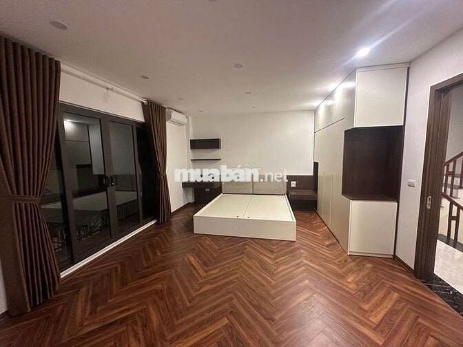 Ngõ Ô Tô Tránh Nhau - 2 Phút Đi Bộ Ra Công Viên - Lõi Hồng Tiến Bồ Đề