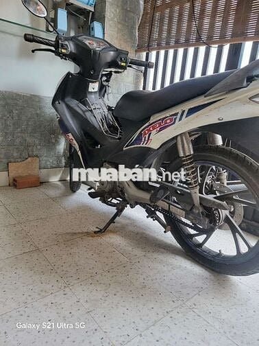 Suzuki Axelo Xanh trắng