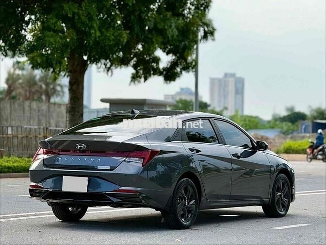 Hyundai Elantra 1.6 Đặc biệt 2024 Xám 8.000 km