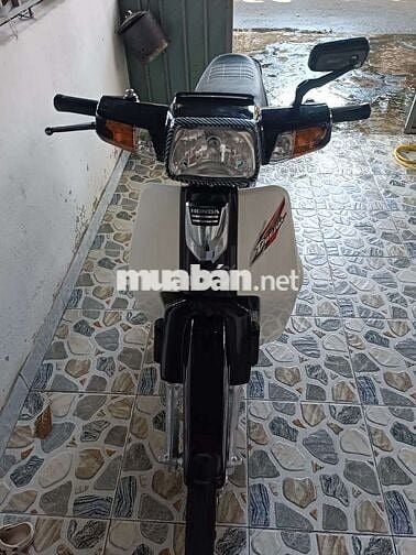 Honda Super Dream 1999