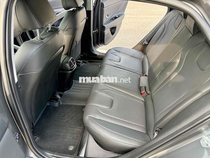 Hyundai Elantra 1.6 Đặc biệt 2024 Xám 8.000 km