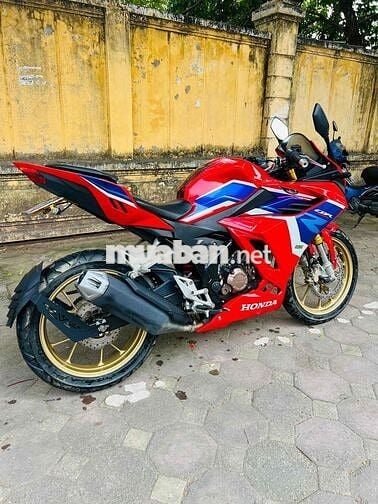 Honda CBR150R HRC