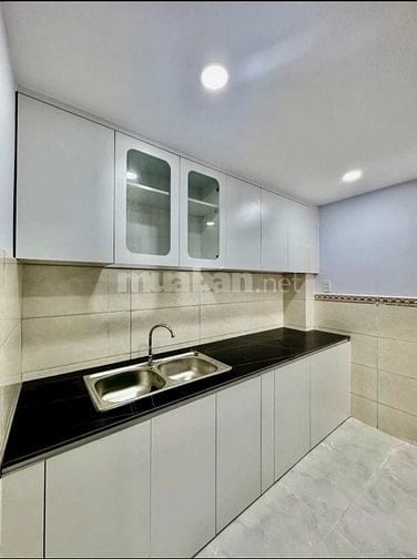 CHÚ NĂM ĐỊNH CƯ🌟Bán nhà XÓM CHIẾU đang cho thuê 12tr/tháng🌟Sổ riêng