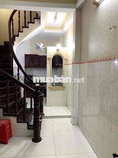 Cho thuê nhà hẻm 4 tầng 3PN-3WC Trần Tuấn Khải Q5