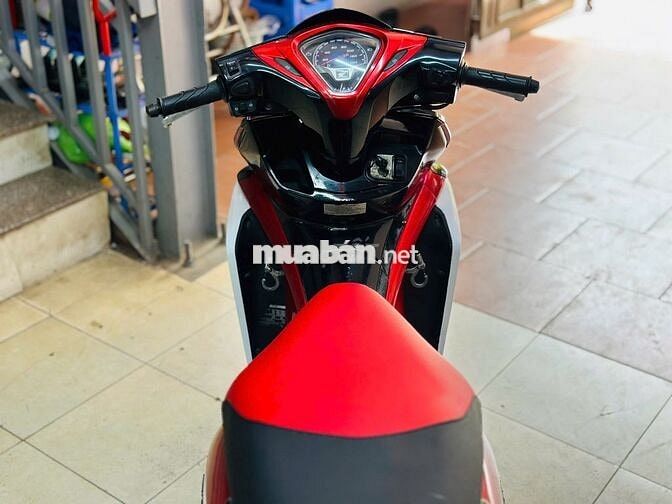 XE MÁY THỊNH PHÁT- AIR BLADE 110 ĐỎ TRẮNG 2012