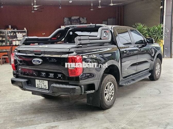 Ford Ranger XLS 2.2AT 2024 Đen 17.000km