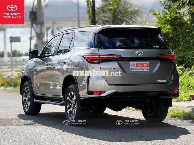 Toyota Fortuner Legender 2022 4x2 (AT) CHÍNH HÃNG