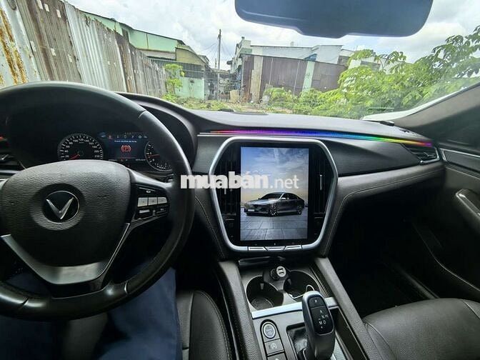 VinFast Lux A2.0 Base 2021 Trắng 61151 km