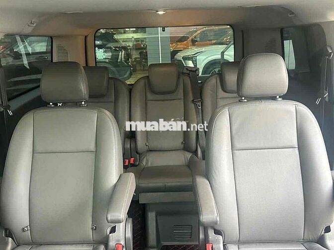 Ford Tourneo Titanium 2019 29.000km Bạc