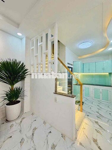 Con đi du học cần bán căn nhà gấp!