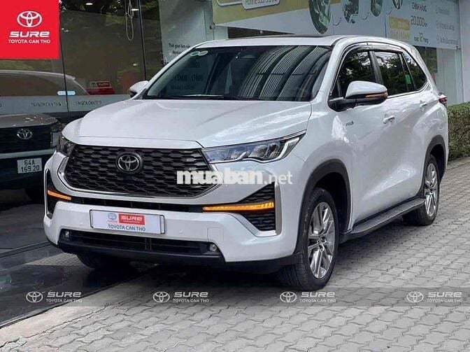 Toyota Innova Cross Hybrid 2024 LƯỚT CHÍNH HÃNG