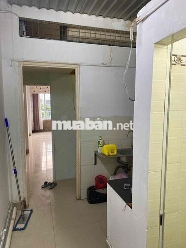 cho thuê căn hộ Chung Cư Nhiêu Lộc B có máy lạnh máy giặt