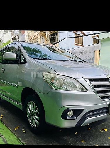 Gia đình bán xe Toyota Innova bản G số tự động SX 2014