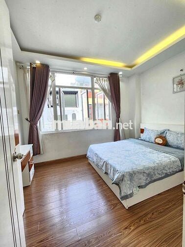 Cho Thuê Căn Hộ 1 Phòng Ngủ Có Thang Máy Cửa Sổ Trời Lớn Ở Nguyễn Trãi