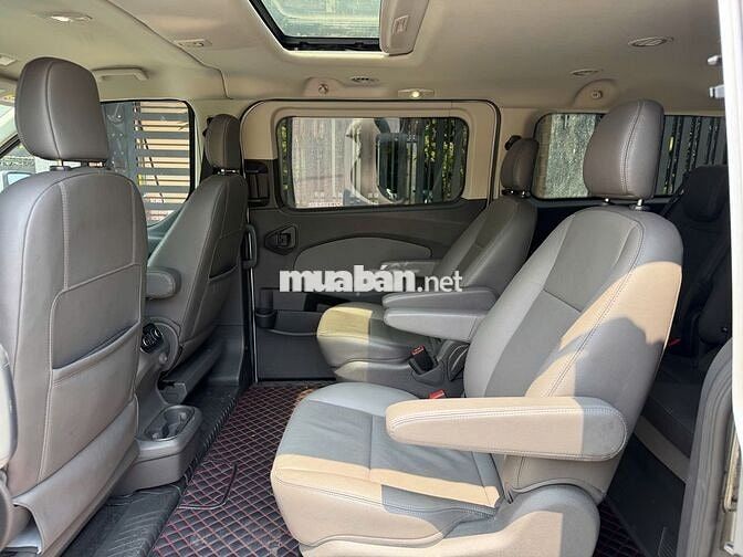 Ford Tourneo Titanium 2019 LƯỚT 29.000km, vay 75%