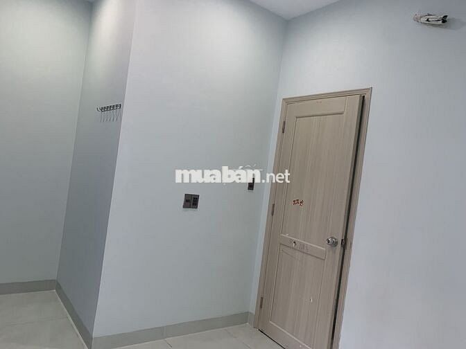 Cho thuê nhà nguyên căn 1 trệt, 1 lầu , 2 phòng ngủ, 2 nhà vệ sinh