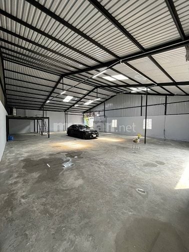 Cho thuê kho xưởng 2 mặt tiền khu vực Quận 12, đường Nguyễn Văn Quá, G