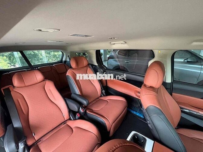 Kia Carnival 2.2D signature 2025 giảm 150tr