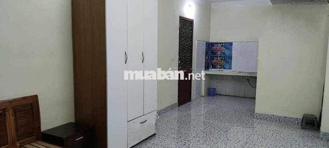 Phòng trọ 17m2 phố Khâm Thiên quận Đống Đa, Hà Nội