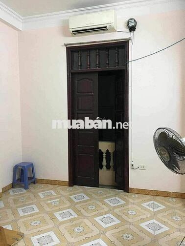 Phòng trọ 17m2 phố Khâm Thiên quận Đống Đa, Hà Nội