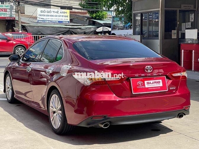 Toyota Camry 2.5Q 2020 Đỏ 49.000KM