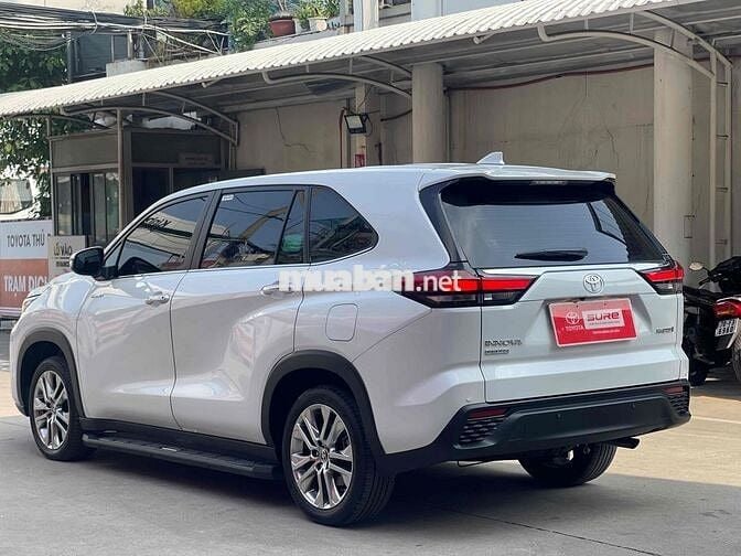 Toyota Innova Cross Hybrid