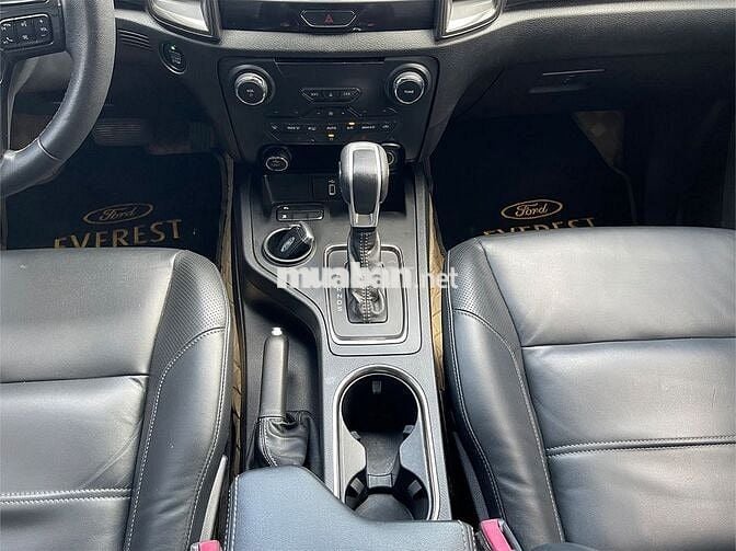 Ford Everest 2020 2.0L AT 4x2 Titanium Đỏ