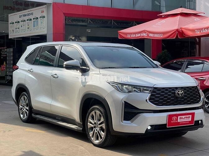 Toyota Innova Cross Hybrid