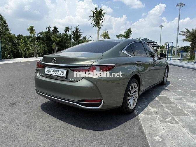 Lexus ES 250 2023 Xám 25.000 km