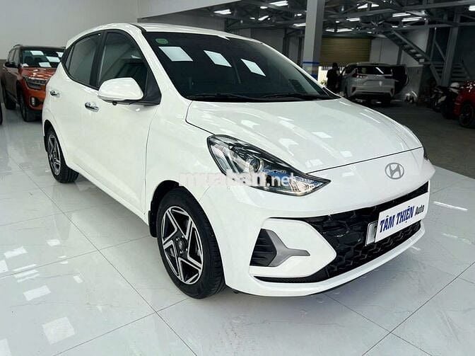 Hyundai i10 AT hatchback 2026 odo 3.668 km