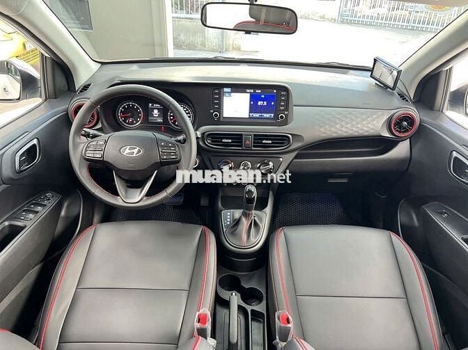 Hyundai i10 AT hatchback 2026 odo 3.668 km