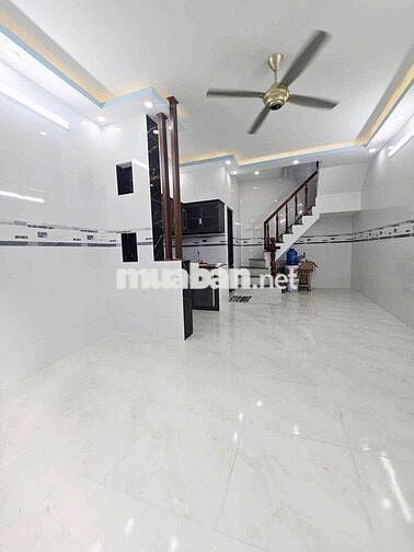 Nhà trệt lầu mới 90% 70m2 02phòng hẻm Đường 30/4  gần Vincom Xuân Kháh