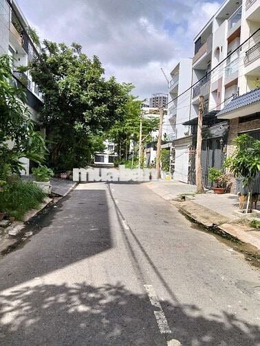 Bán nhà 4 tầng mặt tiền Trịnh Quang Nghị - DT 5x22 - Giá 9.2 tỷ