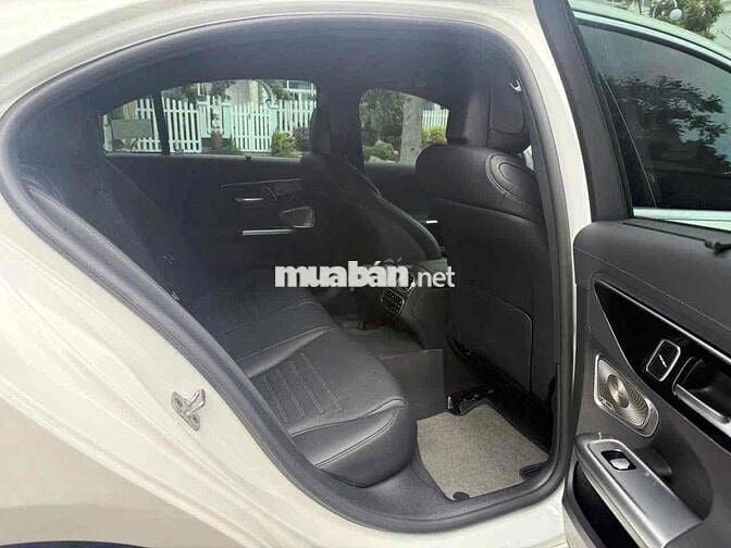 Mercedes C43 AMG 2023 V1 Trắng 9.999 Miles