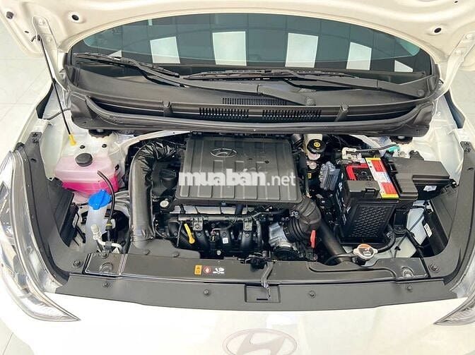 Hyundai i10 AT hatchback 2026 odo 3.668 km