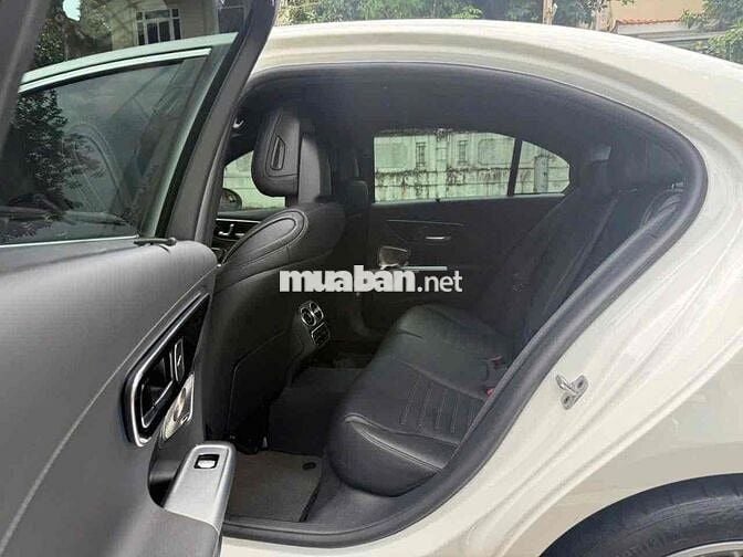 Mercedes C43 AMG 2023 V1 Trắng 9.999 Miles