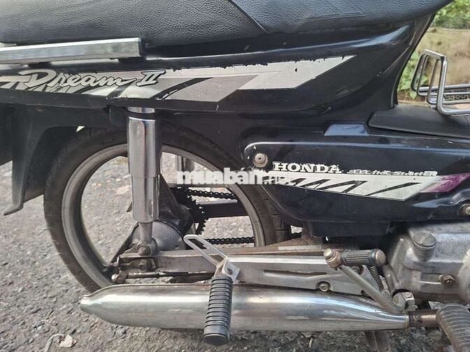 Honda Dream II Đen