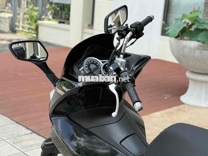 Honda PCX Smartkey 2017 Đen Bóng lên phụ kiện