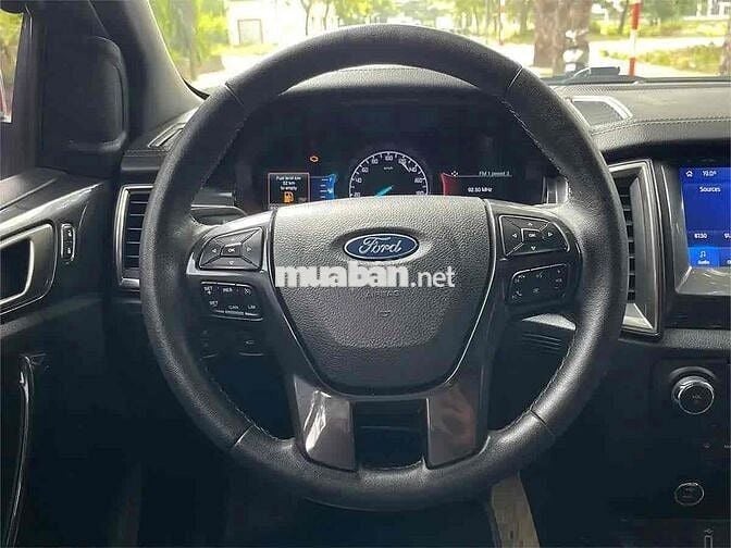Ford Everest Titanium AT 4x2 2020 Đỏ 83.000 km