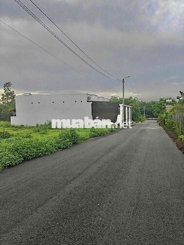 Đất nền gần Chợ, trường học, ủy ban, khu công nghiệp