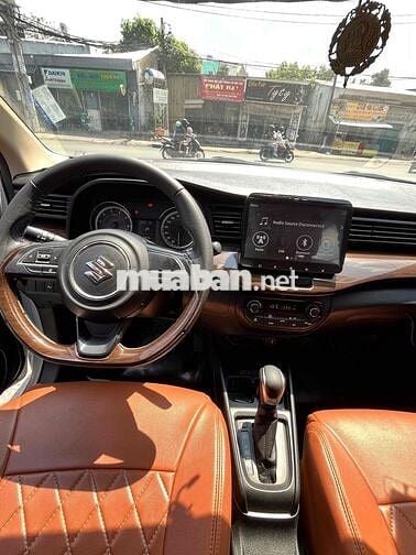 Suzuki Ertiga 2020 số tự động Trắng 7 chỗ