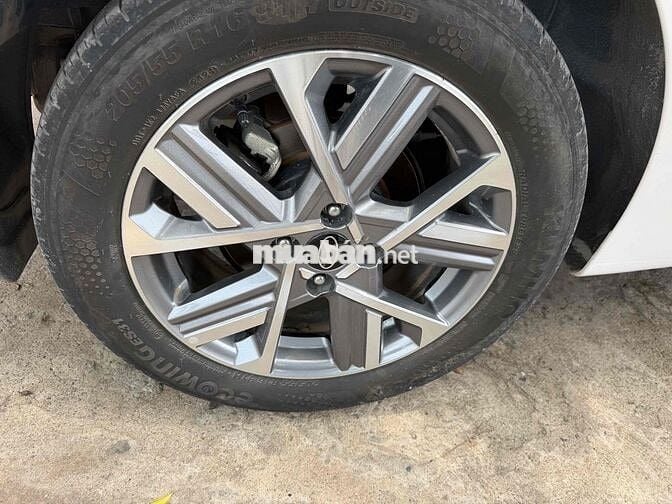 Hyundai Accent 2024 Trắng 46658 km